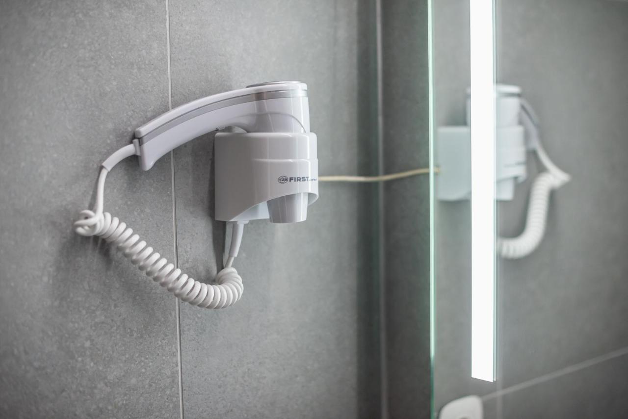 Iguana Gold Luxury Suites 2 أثينا المظهر الخارجي الصورة